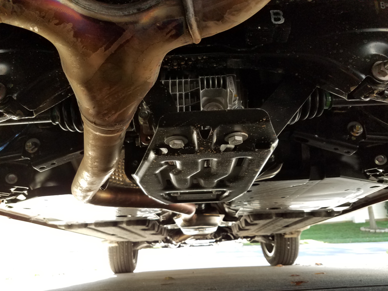 Optional (black) guard protecting the (shiny silver) rear differential
